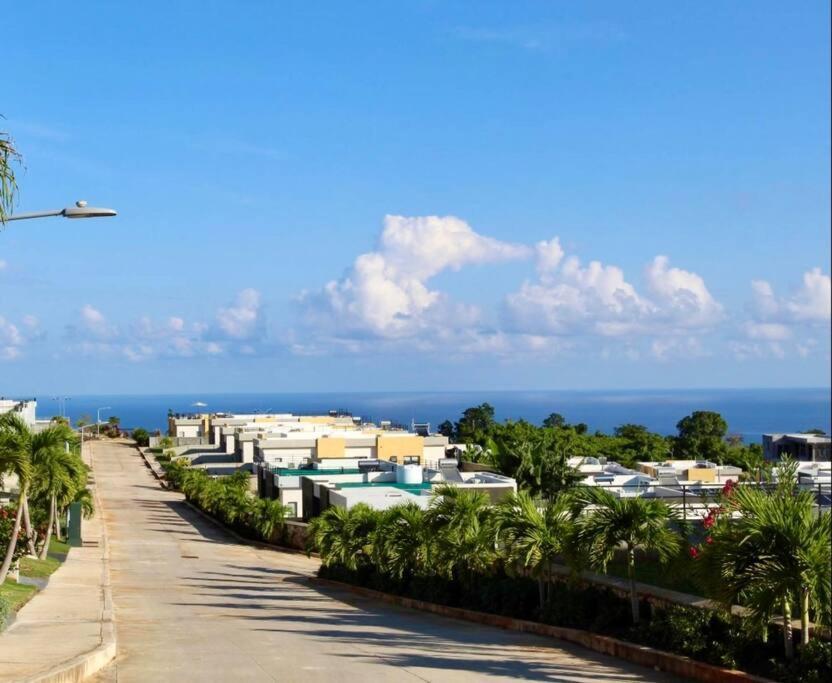 Villa La Rosa With Spectacular View Of Ocho Rios Eksteriør bilde
