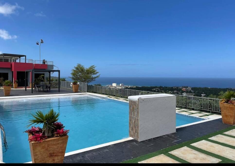 Villa La Rosa With Spectacular View Of Ocho Rios Eksteriør bilde