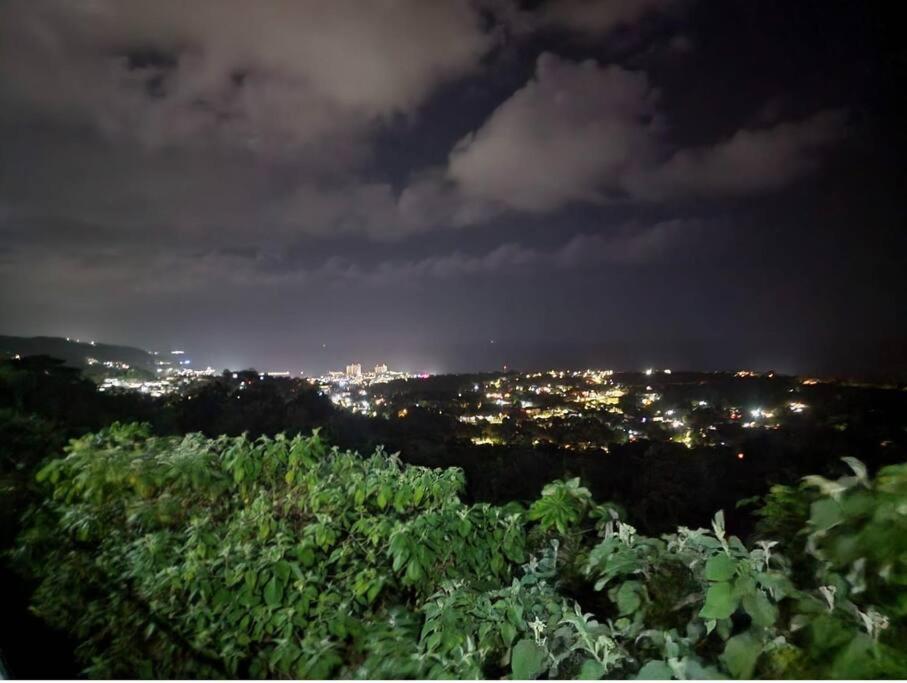 Villa La Rosa With Spectacular View Of Ocho Rios Eksteriør bilde